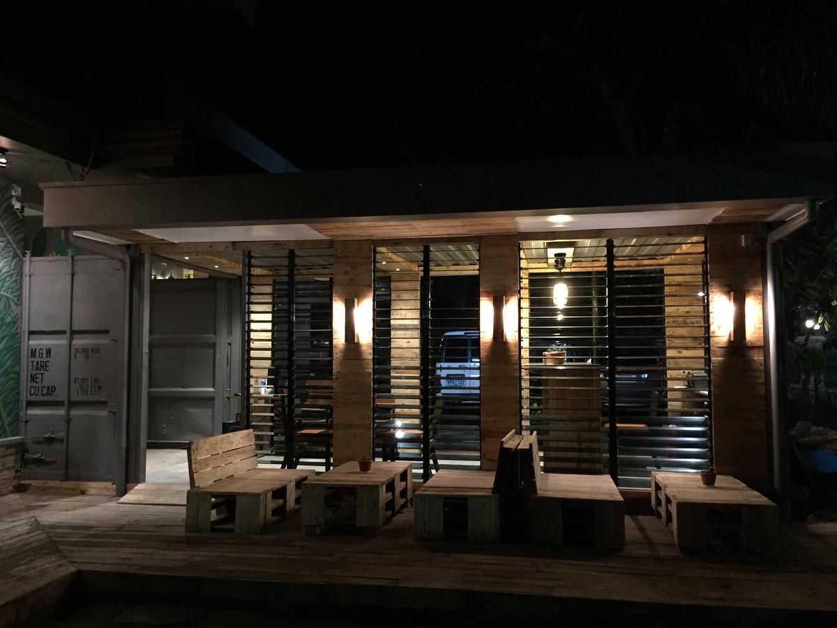 Hostel Seven Cebu Екстериор снимка